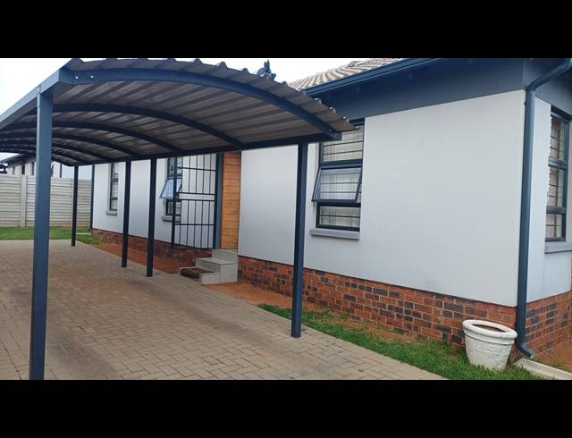 3 BEDROOM FREESTANDING FOR SALE IN SKY CITY